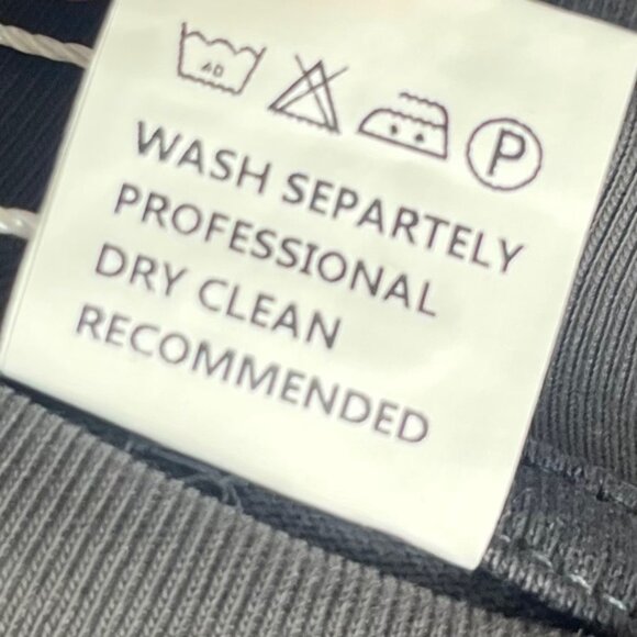 New Fashion T-Shirt Size Small Gray New - Picture 7 of 9